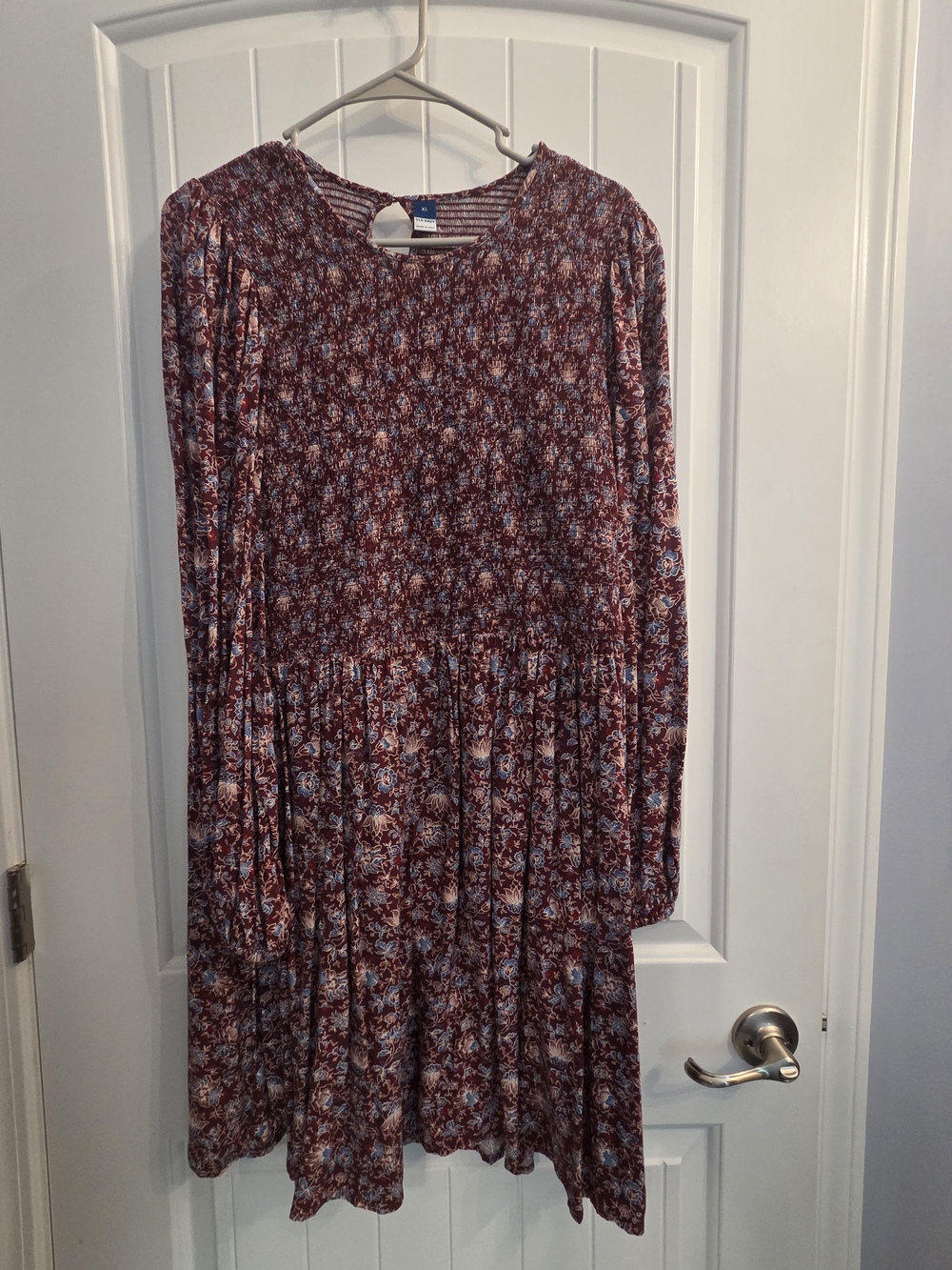 Women’s Floral Long-Sleeve Midi Dress
